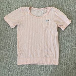 Nike dri-fit coral workout too, size: S